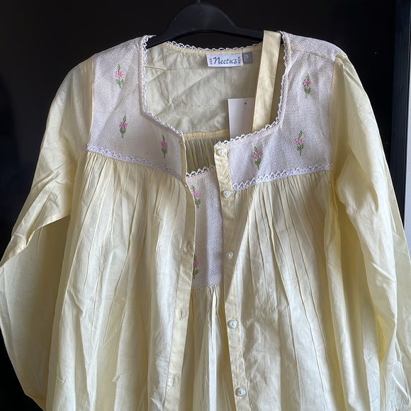NWT Cotton Nightgown & Robe Set - Picture 2 of 15
